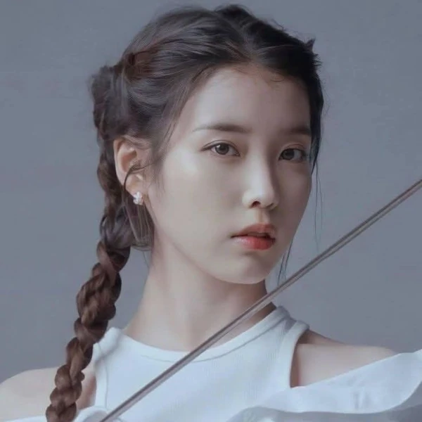 今日最受喜愛的IU