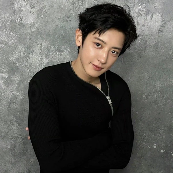 Foto Populer Penuh Cinta untuk Chanyeol (EXO)