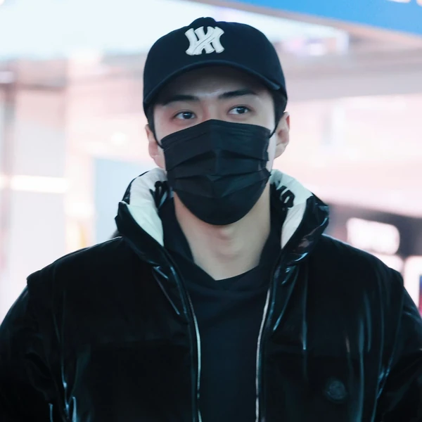 세훈 (EXO) 팬심 가득한 인기 사진