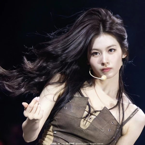 Momen Terbaik Sana (TWICE) Pilihan Penggemar