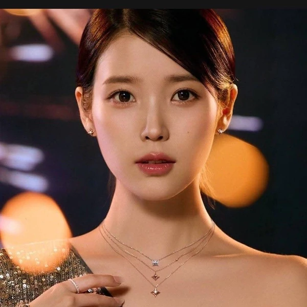 팬들이 뽑은 아이유 최고의 순간