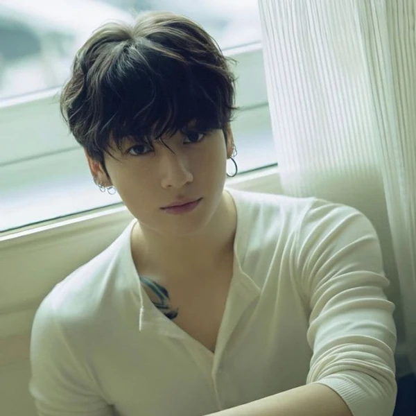 Foto Populer Penuh Cinta untuk Jungkook (BTS)