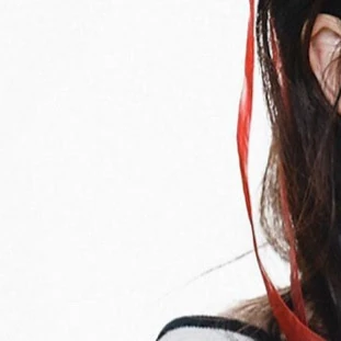 Signature photo of 劉智愛 (Lovelyz) capturing their charm