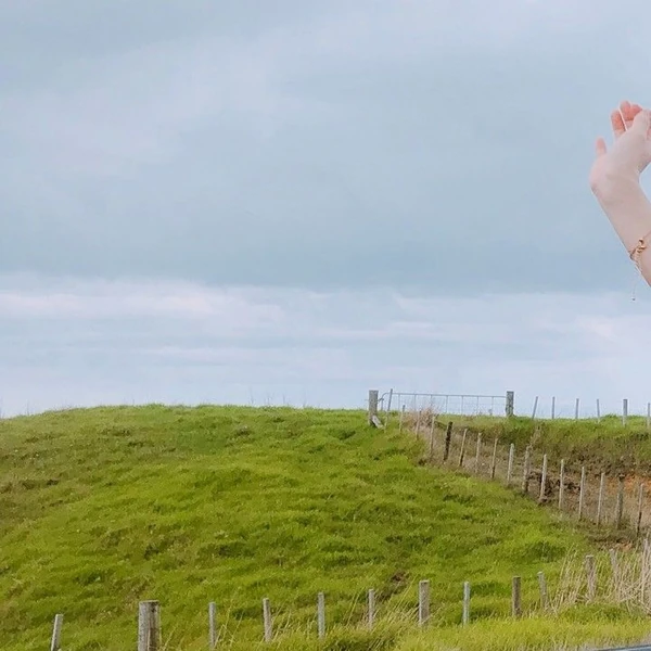 오늘 가장 사랑받은 솔라 (마마무)의 모습