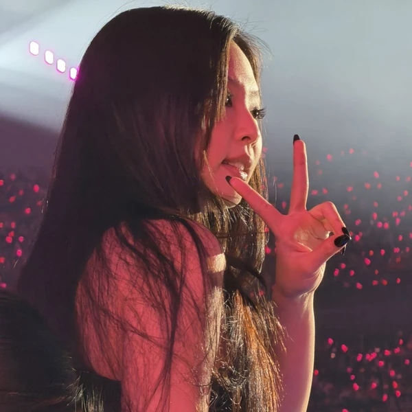 제니 (BLACKPINK) 팬심 가득한 인기 사진