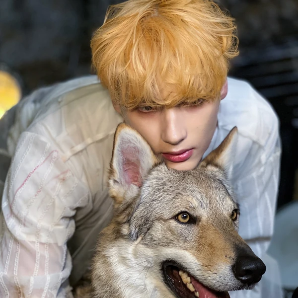 Foto Populer Penuh Cinta untuk HueningKai (TOMORROW X TOGETHER)