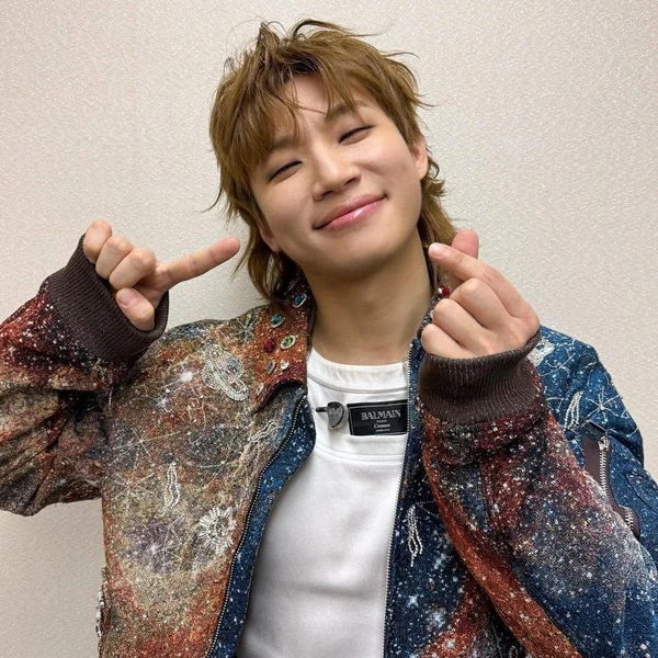 充满粉丝爱意的大声 (BIGBANG)人气照片