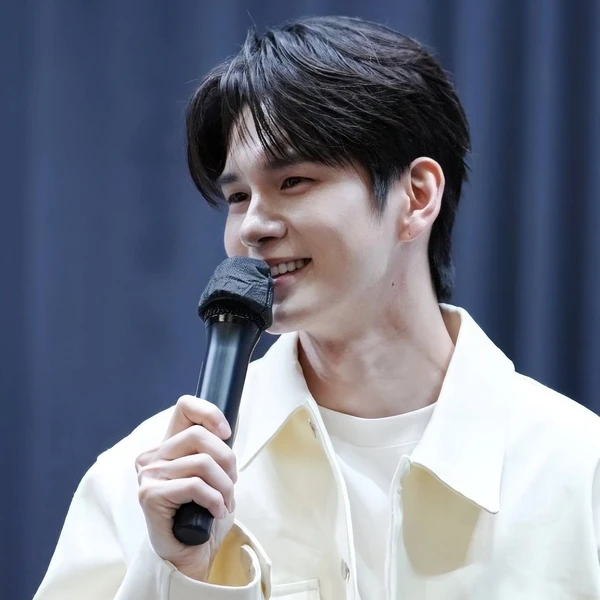 Penampilan Ong Seongwu yang Paling Dicintai Hari Ini