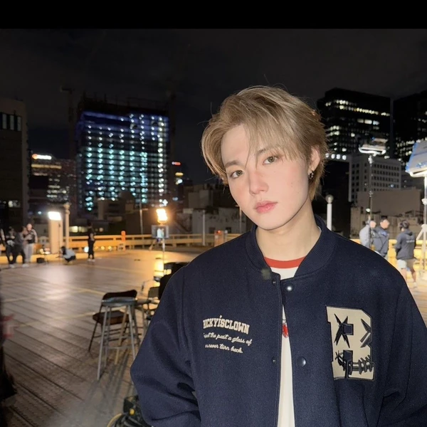 Foto Populer Penuh Cinta untuk TREASURE