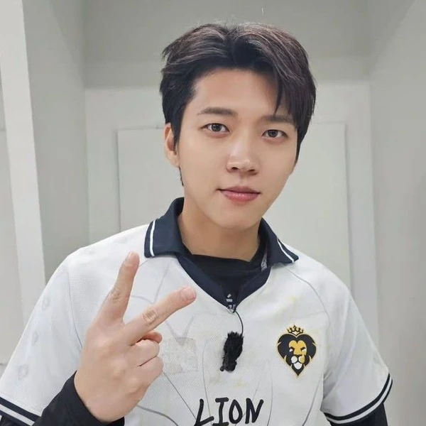 Today's Most Loved Woohyun (INFINITE)