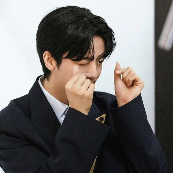 Today's Most Loved Youngbin (SF9)