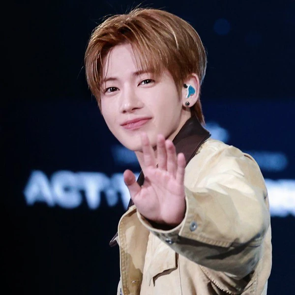 태현 (투모로우바이투게더) 팬심 가득한 인기 사진