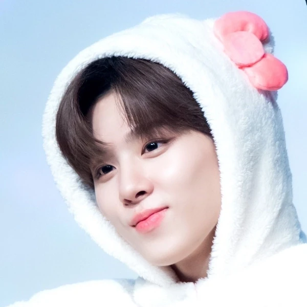 오늘 가장 사랑받은 김우석의 모습