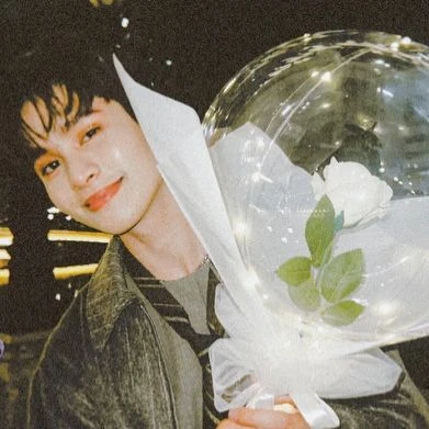 Today's Most Loved Winston (HORI7ON)