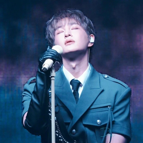 Top Photo Full of Onew (SHINee) Love