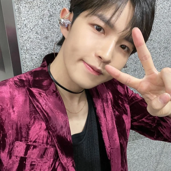 Penampilan Kim Jaehwan yang Paling Dicintai Hari Ini