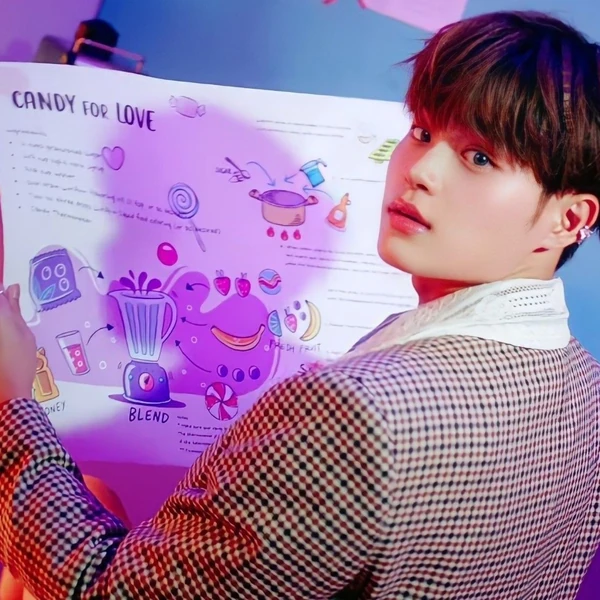 Top Photo Full of Lee Daehwi (AB6IX) Love
