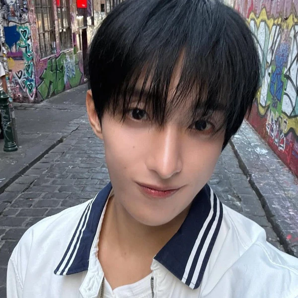 Penampilan SEVENTEEN yang Paling Dicintai Hari Ini