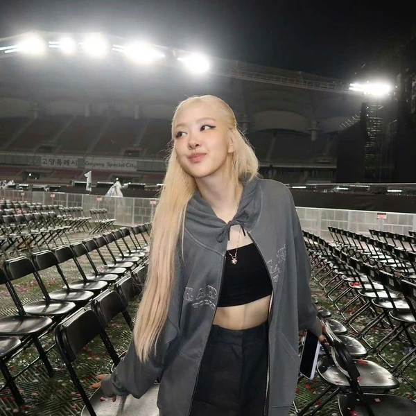 로제 (BLACKPINK) 팬심 가득한 인기 사진