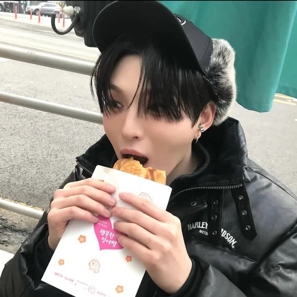 Top Photo Full of HEECHAN (DKB) Love