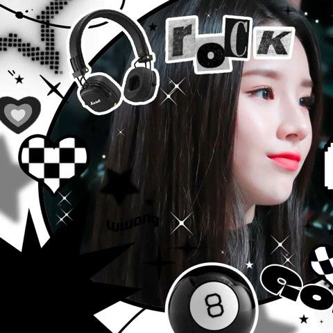 Signature photo of 이달의 소녀 capturing their charm