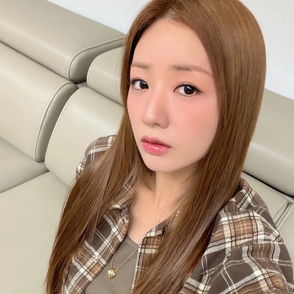 Today's Most Loved Yoon Bomi (Apink)