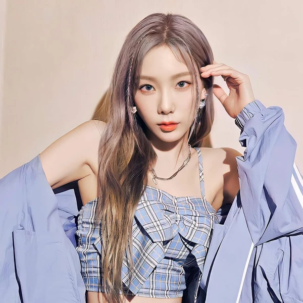 Today's Most Loved Taeyeon (Girls' Generation)