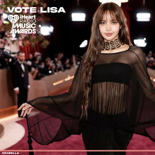 Foto Populer Penuh Cinta untuk Lisa (BLACKPINK)