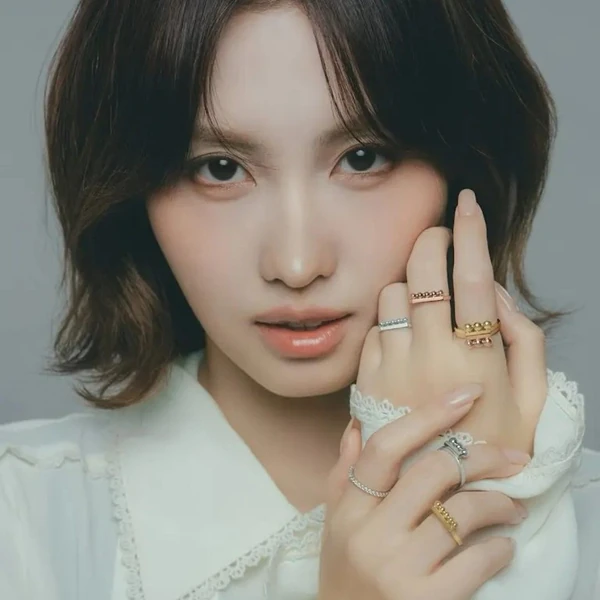 모모 (TWICE) 팬심 가득한 인기 사진