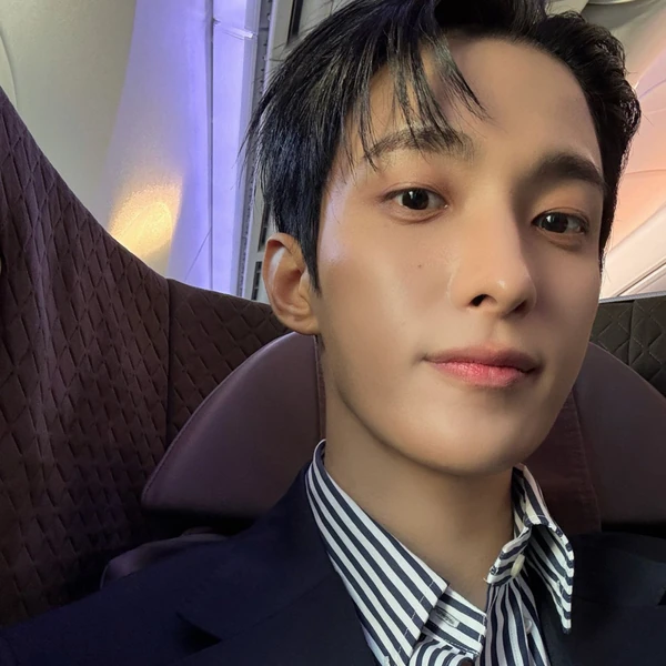 Top Photo Full of SEVENTEEN Love