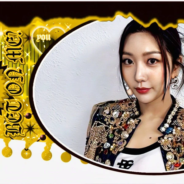 Top Photo Full of Minji Love