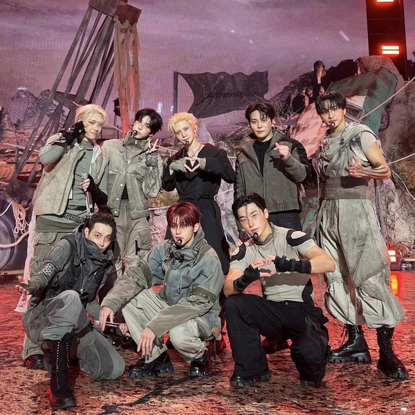 Foto Populer Penuh Cinta untuk ATEEZ