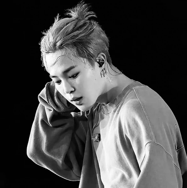 지민 (방탄소년단) 팬심 가득한 인기 사진