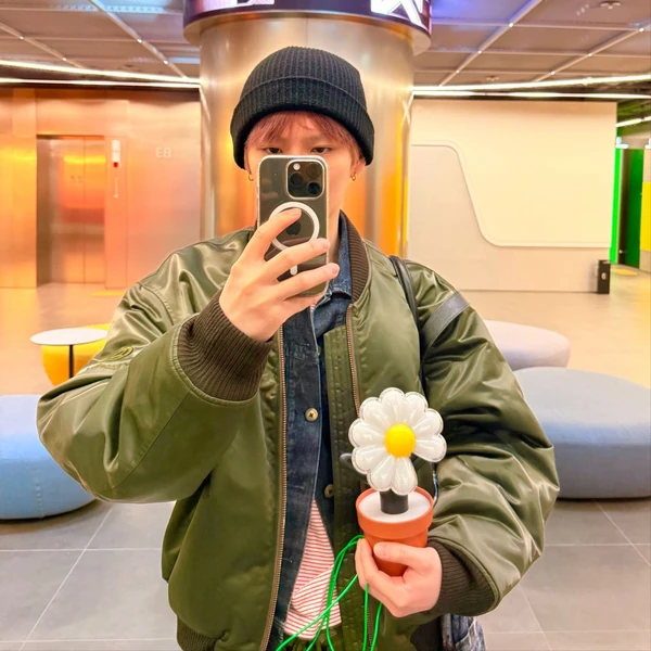 Foto Populer Penuh Cinta untuk TREASURE