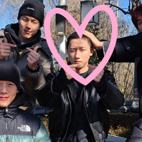 오늘 가장 사랑받은 형원 (몬스타엑스)의 모습