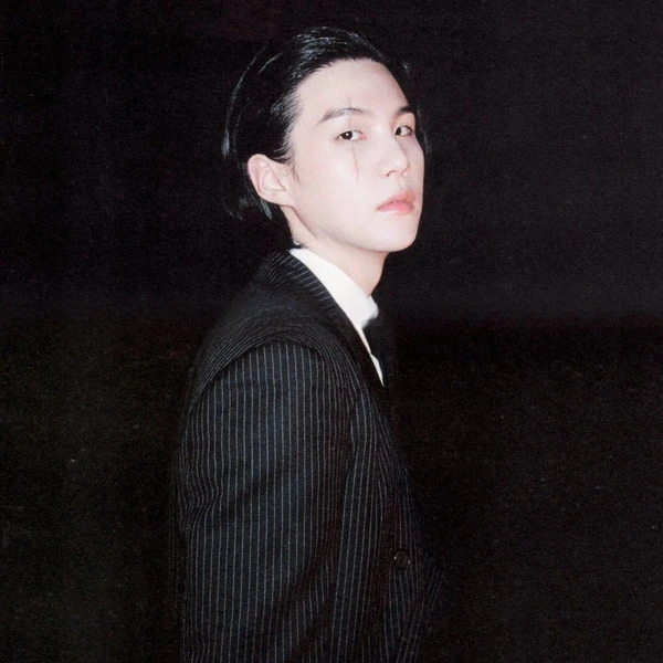 今日最も愛されたSUGA (BTS)の姿