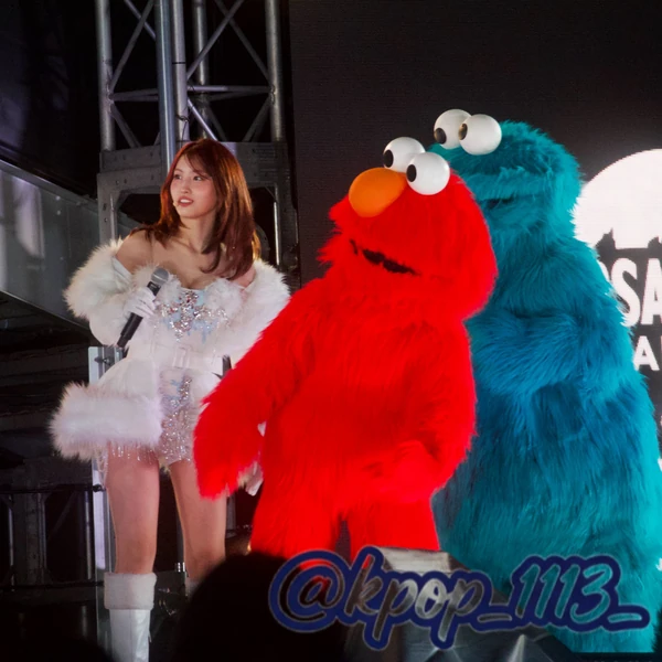 Penampilan Momo (TWICE) yang Paling Dicintai Hari Ini