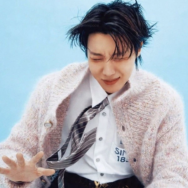 오늘 가장 사랑받은 제이홉 (방탄소년단)의 모습