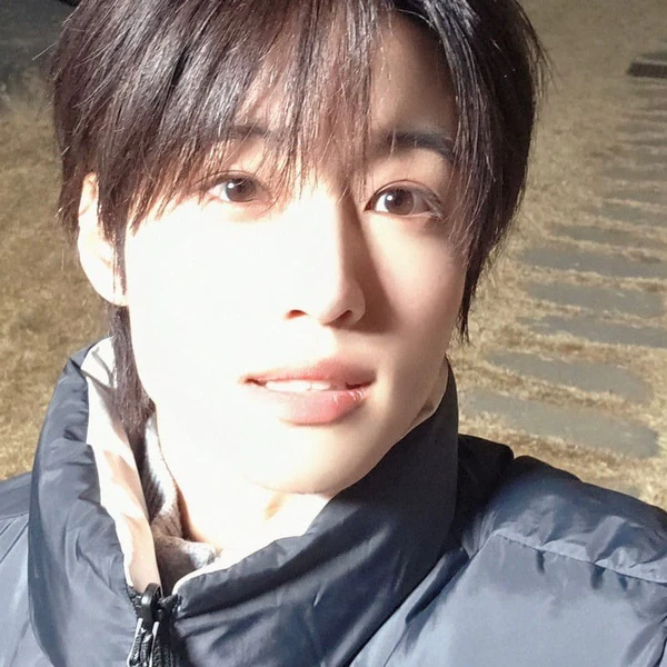 Today's Most Loved Jang yonghoon (IDID)