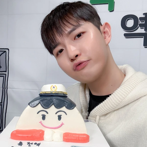 Momen Terbaik Kim Jaehwan Pilihan Penggemar