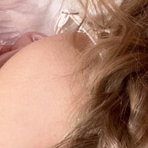 Signature photo of Gaeul (IVE) capturing their charm