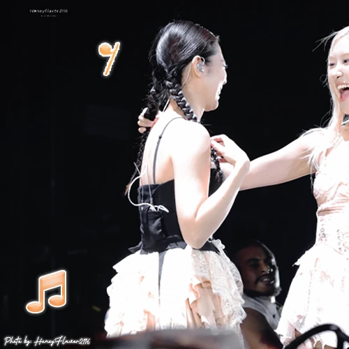 오늘 가장 사랑받은 제니 (BLACKPINK)의 모습