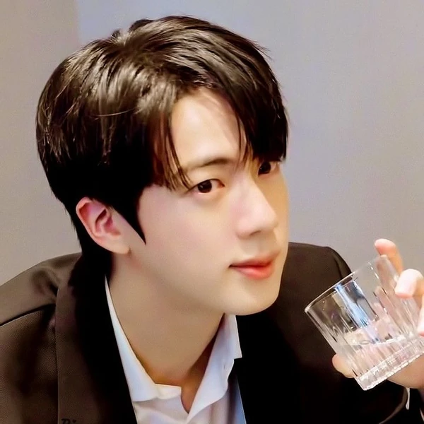 Momen terbaik pilihan fandom Jin (BTS)