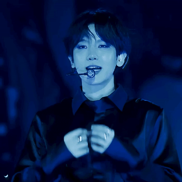 백현 (EXO) 팬심 가득한 인기 사진