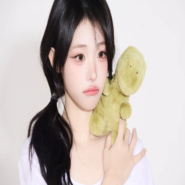 Today's Most Loved Hina (QWER)