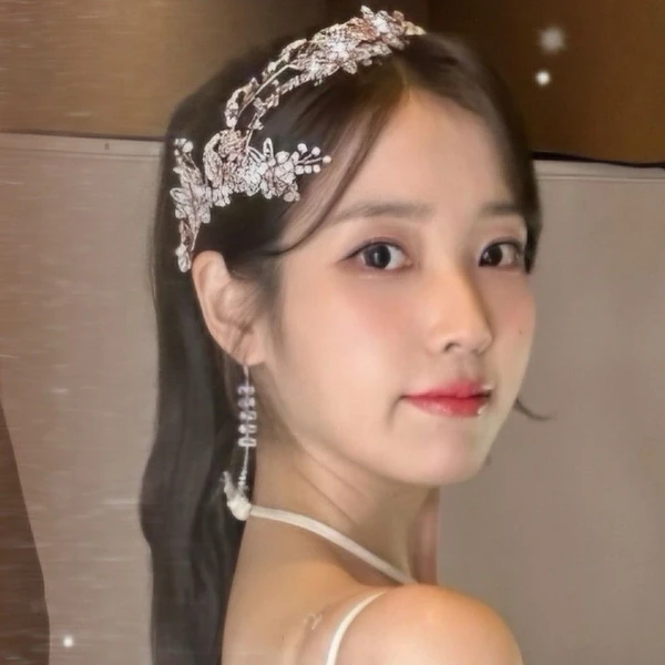 今日最も愛されたIUの姿