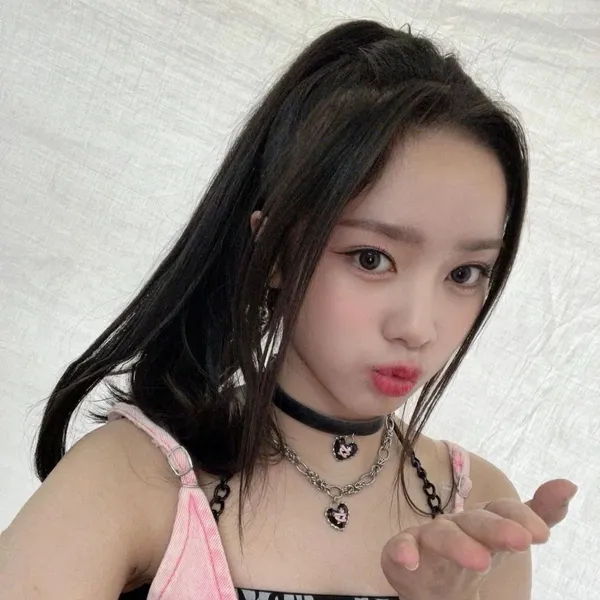 Popular profile picture of Elisia (UNIS) loved by fans