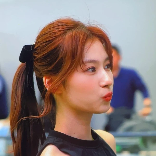 今日最も愛されたサナ (TWICE)の姿