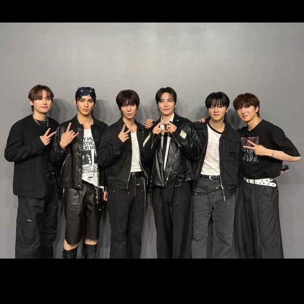 Top Photo Full of SF9 Love