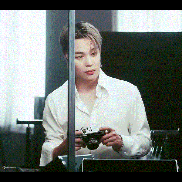 Foto Populer Penuh Cinta untuk Jimin (BTS)
